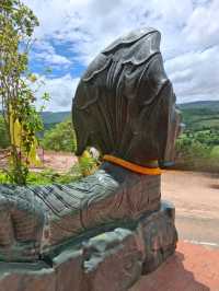 ซุ้มประตูเสาหิน วัดสมเด็จภูเรือมิ่งเมือง