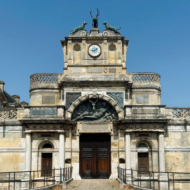 A Solitary Ode to Diana: My Pilgrimage to Château d'Anet