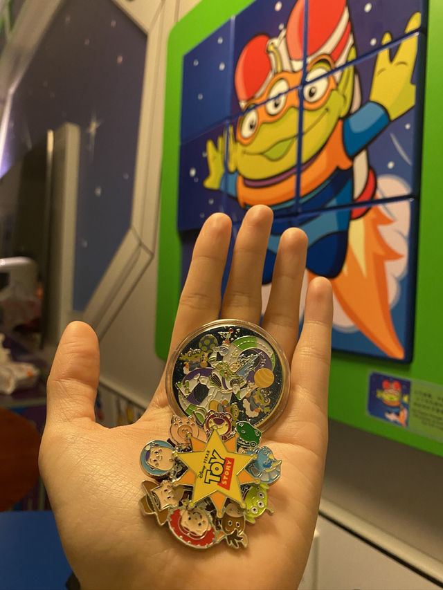 Toy Story Hotel เติมเต็มความฝันวัยเด็ก :)