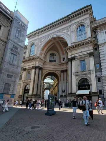 A Cultural Symphony in the Bustling Metropolis