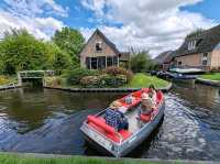 Giethoorn: A Unique Boating Experience