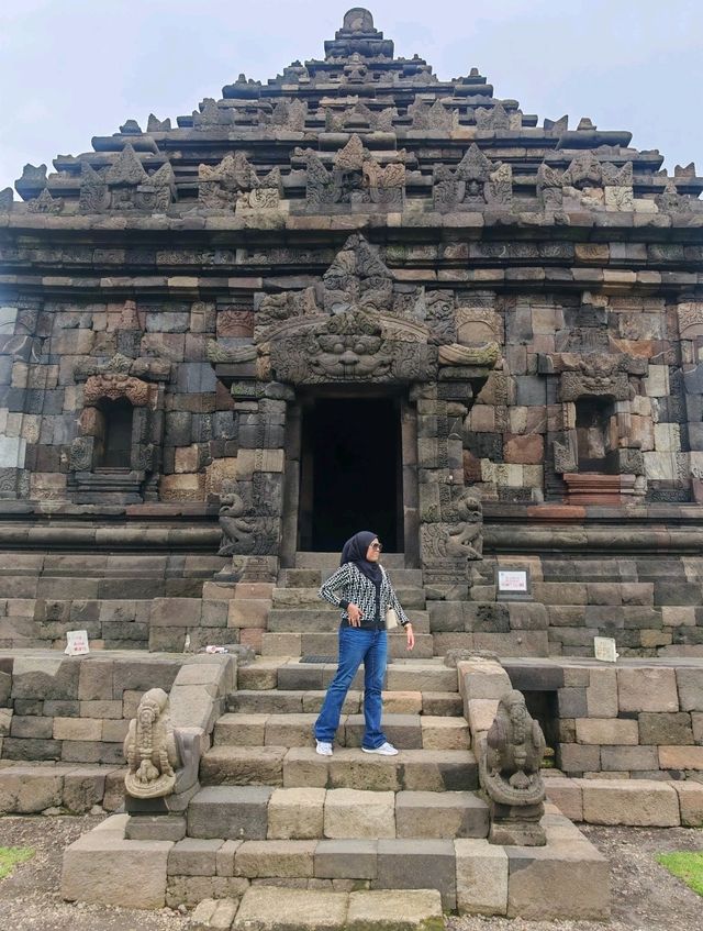 ✨ Hidden Gem with Sunset Magic – Candi Ijo & Lereng Ijo, Jogjakarta ✨