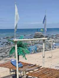 Tiny Island Cafe บางแสน ชลบุรี