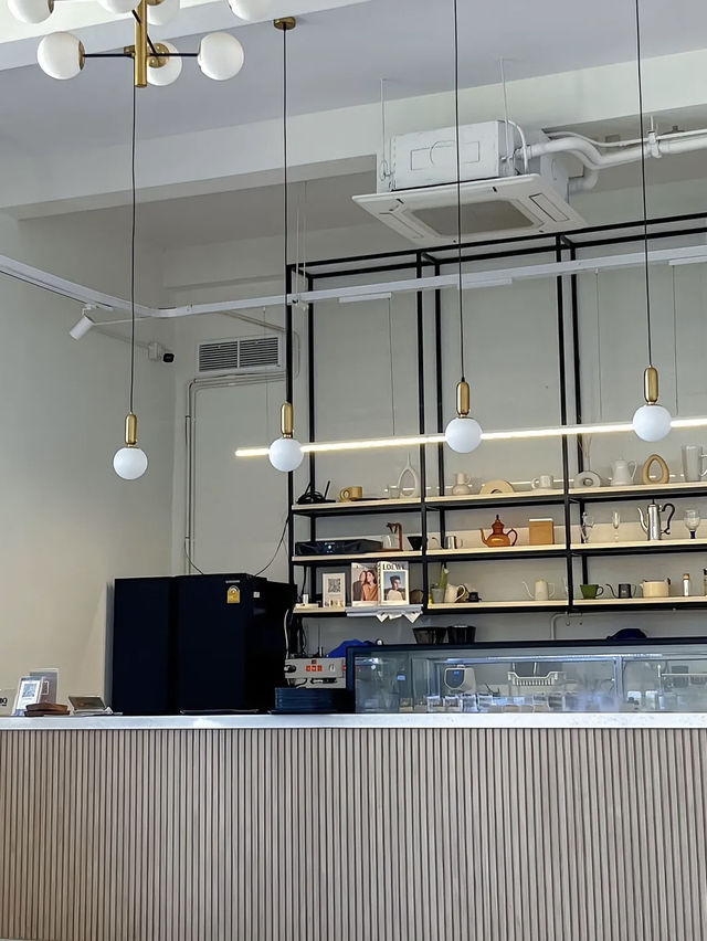 ณ-เชอ cafe’ & bistro 