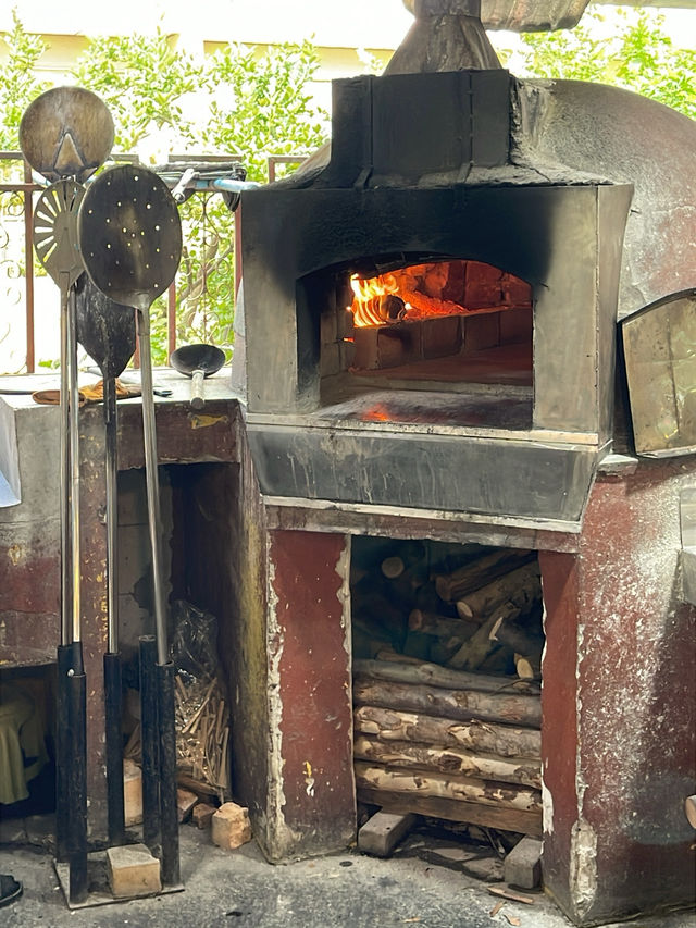 Pizza House พิชซ่าเตาฟืนสุโขทัย