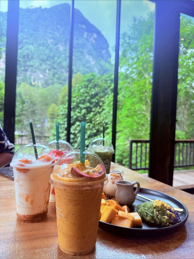 คาเฟ่กลางหุบเขากระบี่ 🌳🌳