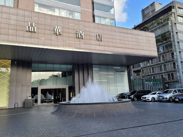 🏨✨ Timeless Luxury at Regent Taipei 🌆🌸