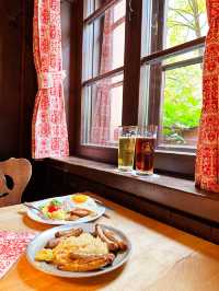 Cost restaurant with local food- Augustiner am Dom