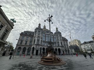 Antwerp City Vibes: Where History, Diamonds & Fashion Collide ⚡️💎
