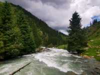 Unforgettable Altyn Arashan – Kyrgyzstan’s alpine paradise