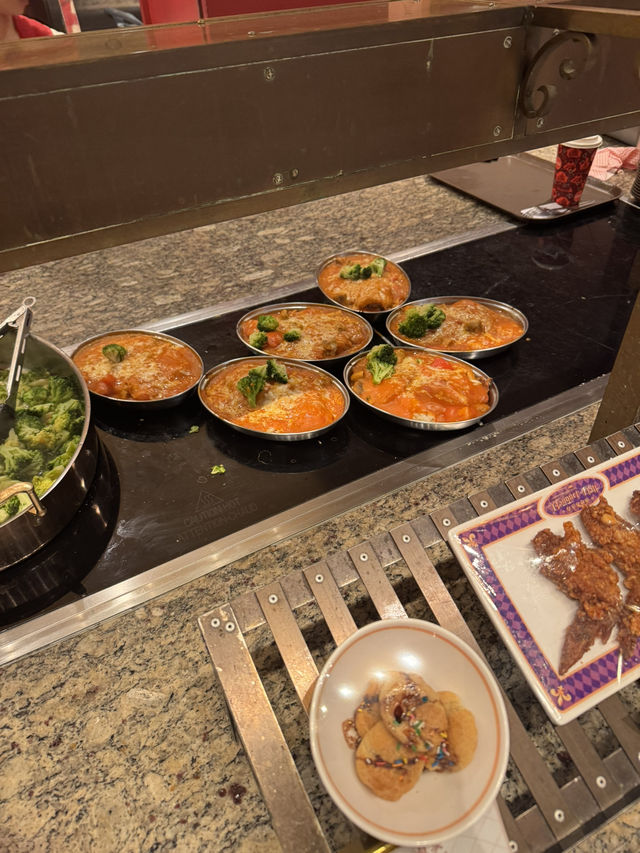 Christmas vibes in Hongkong Disneyland