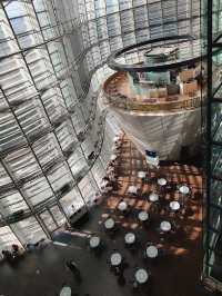 東京國立新美術館 光影與幾何之美