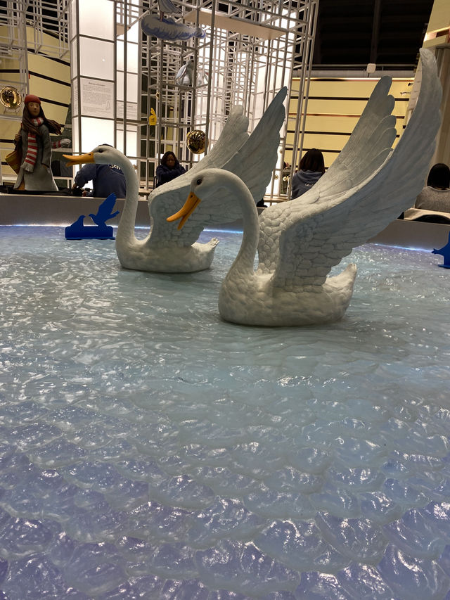 台灣桃園|走進繪本世界的瞬間 桃園機場旅人廣場太夢幻 必拍打卡點大公開 台灣桃園|走進繪本世界的瞬間 桃園機場旅人廣場太夢幻 必拍打卡點大公開