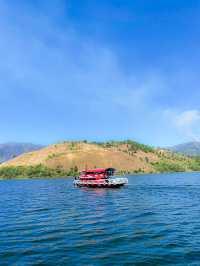 KEINDAHAN DANAU TOBA DARI BERBAGAI SUDUT