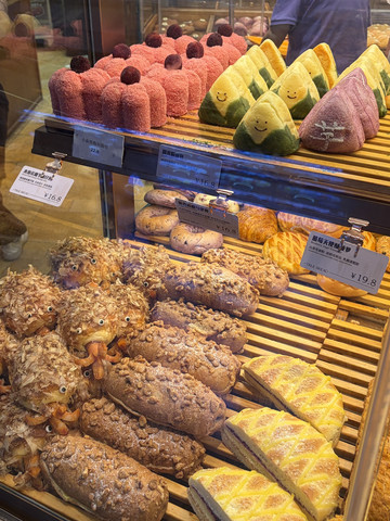中国🇨🇳｜深セン：パンの品質の頂点 – 焼きたてのパンは一口ごとに