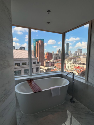 Shanghai is all about skyline magic and luxe vibes — and if you’re staying at the Shanghai EDITION, you get the best of both worlds 🏨🌆 This spot is smack in the heart of Nanjing East Road, minutes from The Bund, with views of the Oriental Pearl Tower that guarantee epic Insta pics.
Top Spot to Stay: The Shanghai EDITION
Address: No. 199 Nanjing East Road, Shanghai
What makes this hotel special? The rooms are modern, super comfy, and have massive windows framing some of the city’s best landmarks. Guests rave about the unique scent (seriously, it’s a thing here!), and those views alone are worth waking up early for. The gym is slick, breakfast is next-level (try both à la carte and buffet for max foodie points), and the rooftop bar is your gateway to night-time city scenes.
Real Talk: If you’re sensitive to sound, bring earplugs — some visitors noticed the noise levels could be better. Also, check-in can take a bit, so aim for earlier arrival and confirm room availability ahead of time for smoother service.
How to get around: You’re steps from People’s Square metro, so public transport is a breeze. Taxis, metro or even shared bikes — all super accessible.
Food hacks: Breakfast at the EDITION is awesome, but for lunch/dinner, don’t miss local bites at Jia Jia Tang Bao (famous soup dumplings, a quick walk away).
Pro tips: Book through trip.com for deals. Shanghai weather changes fast, so pack layers. Most places accept cards, but keep some cash for street snacks.
#ShanghaiViews #EditionHotels #BundMagic #TripTips