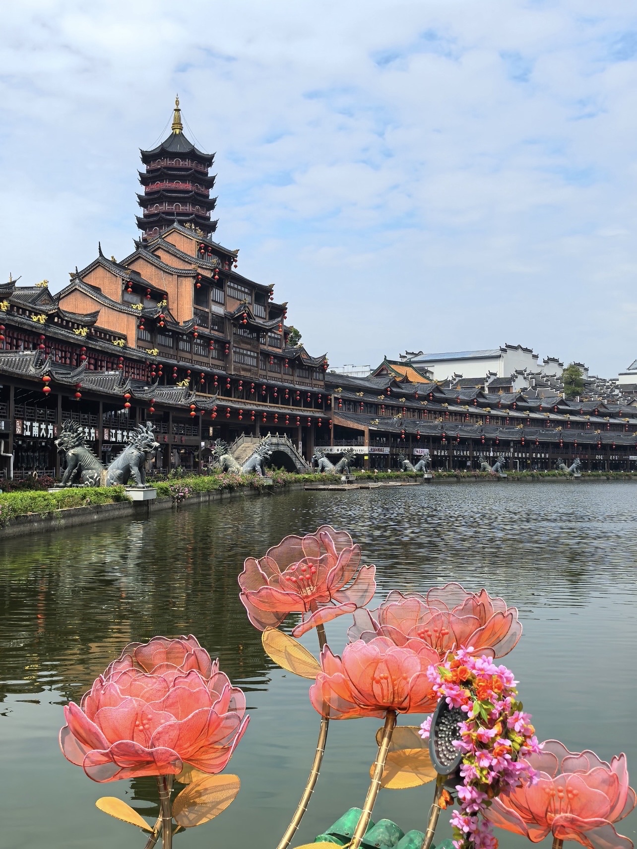Taihu Ancient Town: A Lakeside Gem That’s More Than Just a Scenic Walk!