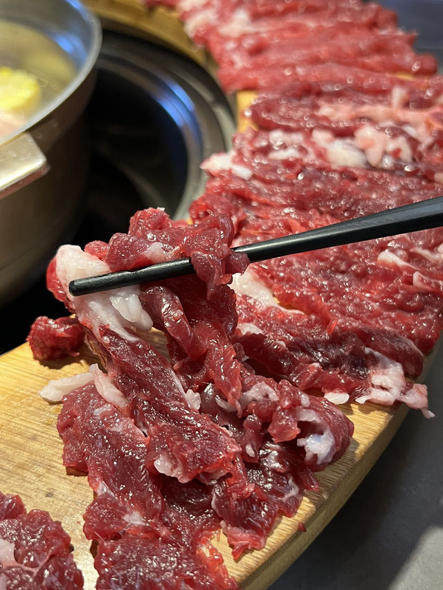 深圳就犟週年慶：牛雞大團圓火鍋新搭子 🎉🔥