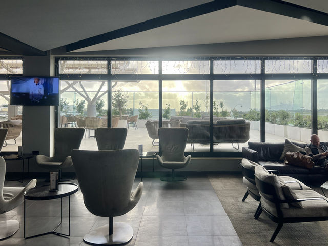 몰타 공항 라운지 LA VALETTE CLUB