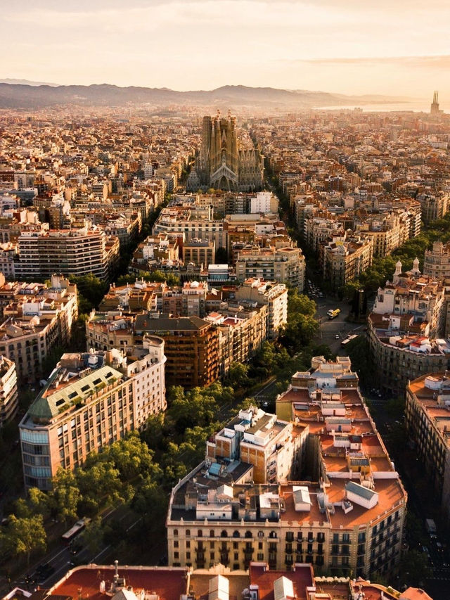 Barcelona: A Tapestry of Modernist Marvels🇪🇸