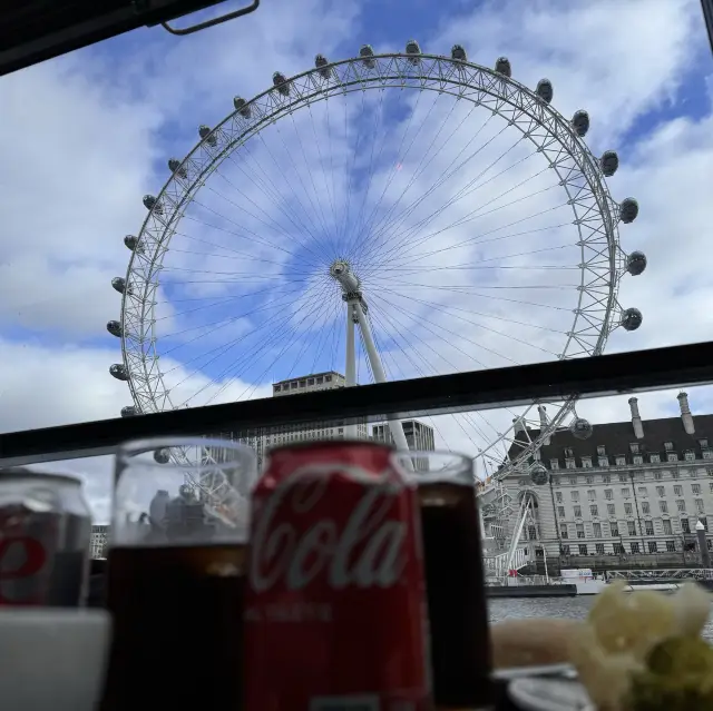 Thames River Cruise with Lunch