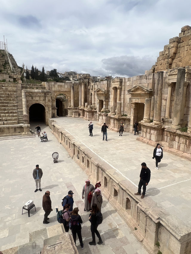 봄의 제라시(Jerash)