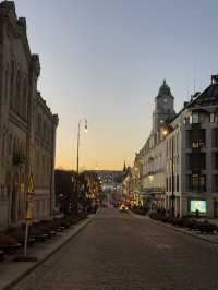 Exploring Karl Johans Gate: Oslo's Lively Main Street🛍️