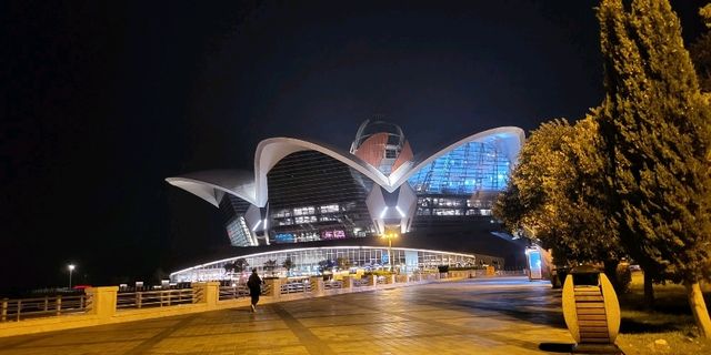 Explore Deniz Mall & Baku Eye – A Perfect Duo! 🇦🇿✨