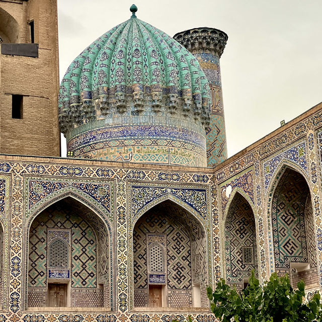 50 Shades of Blue in Samarkand