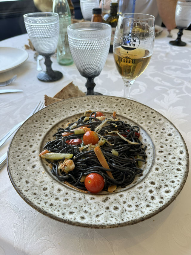 Black pasta? The perfect seafood 💎