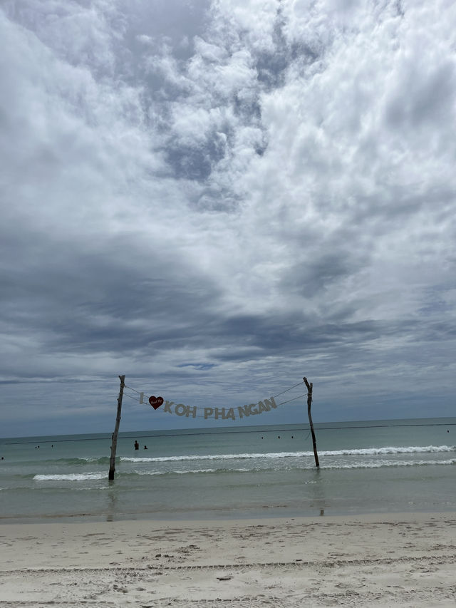 Experience the Vibrance of Haad Rin Beach – The Heart of Ko Phangan’s Party Scene  