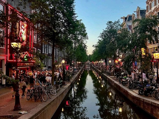 Top Attractions in Amsterdam ๐ท๐ฒ Top Attractions in Amsterdam ๐ท๐ฒ
