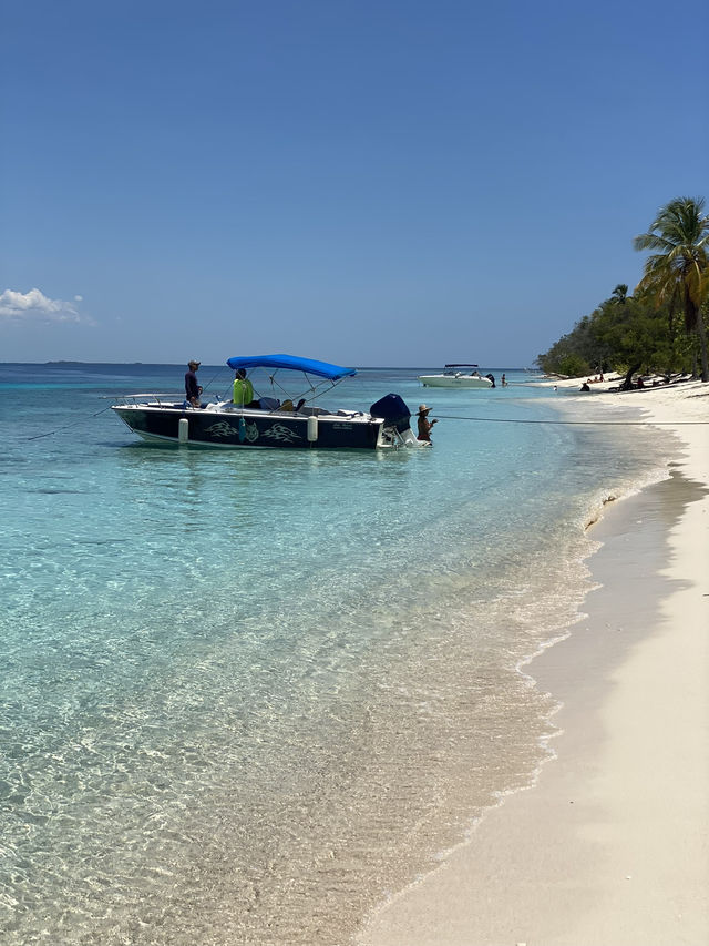Sun-kissed Island Hopping in Morrocoy Venezuela