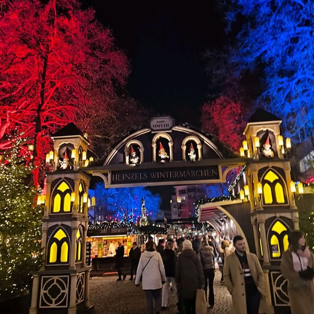 Cologne Weekend Vibes: Where Culture & Chill Collide 🌙🏨 Cologne Weekend Vibes: Where Culture & Chill Collide 🌙🏨