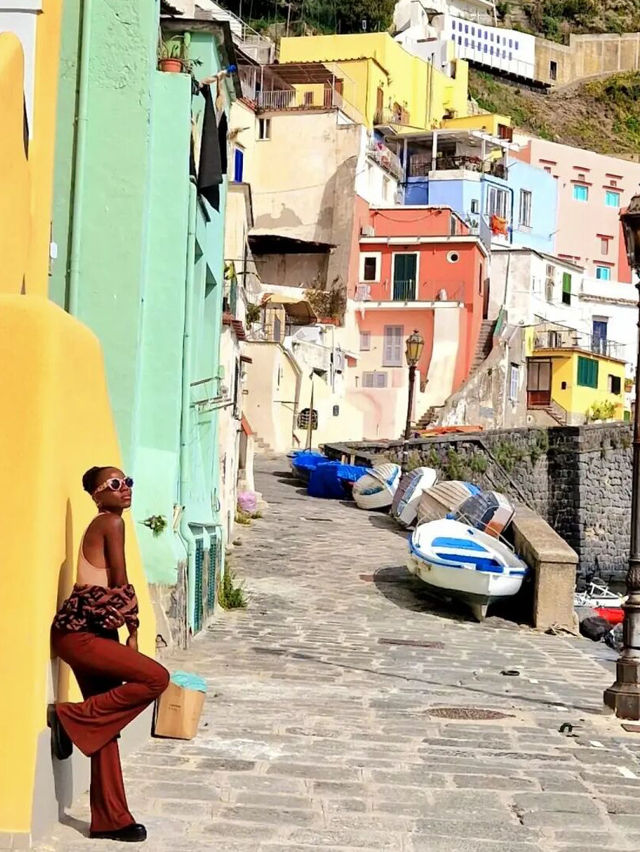 Morandi-colored small fishing village | Procida Island, Italy 🇮🇹