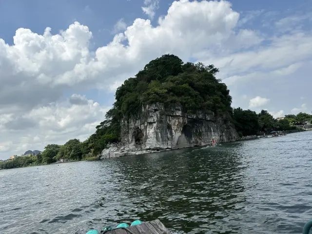 8 สิงหาคม แม่น้ำลี่ - ฉันไปด้วยรถยนต์