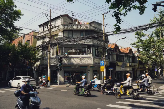 Shanghai Citywalk Travel Guide| Anfu Road Check-in