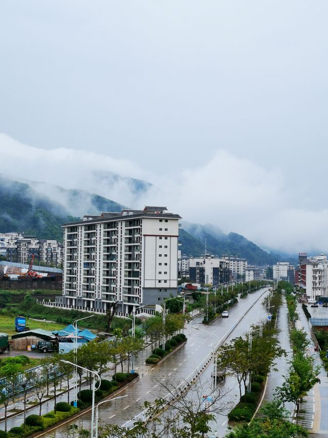 雲南旅行 | 江城：一城連三國的地方