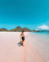 BM really chilled on the pink beach