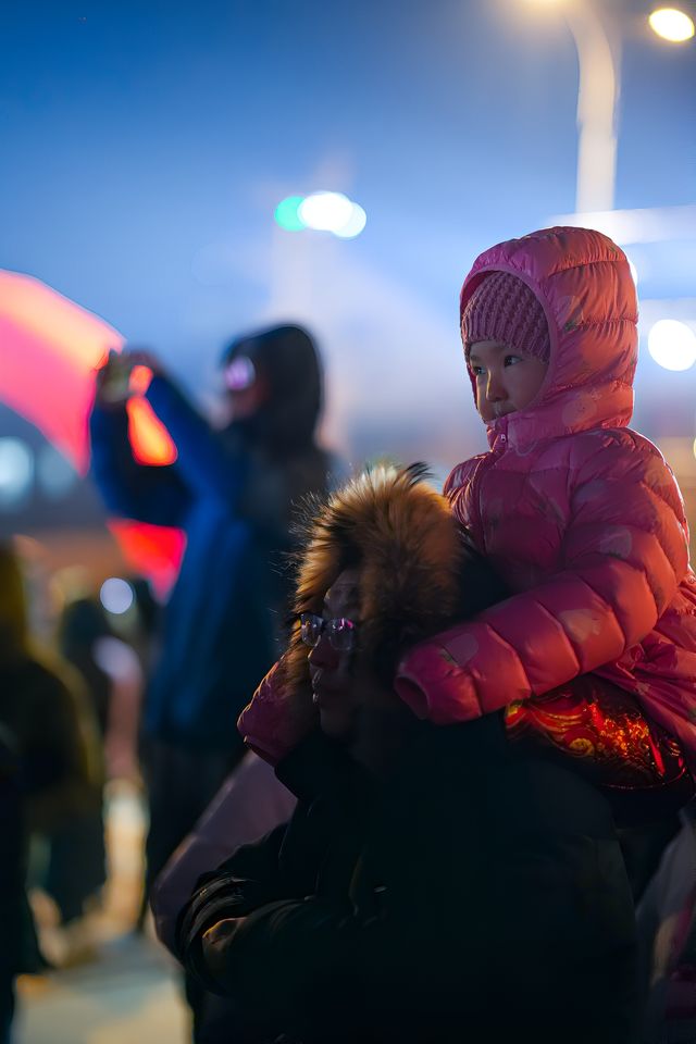 比童話還美，在大連誤入了正月非遺放海燈