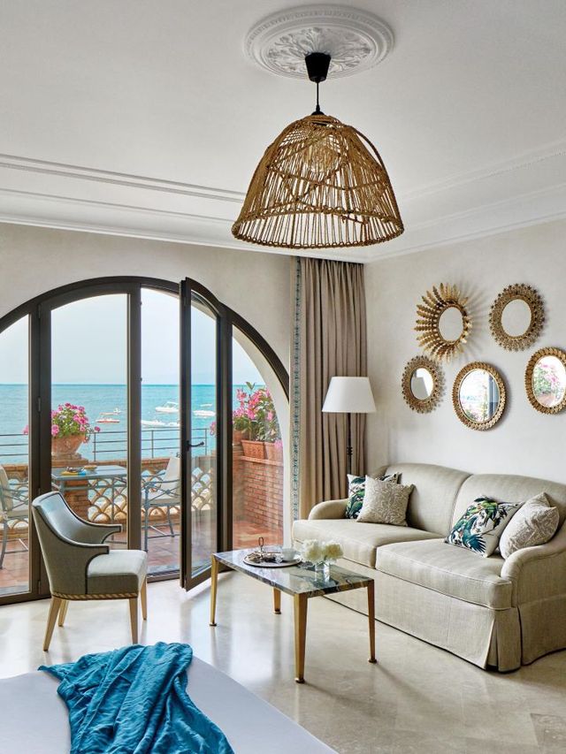 🌟 Sicily's Seaside Gem: Villa Sant'Andrea 🌊
