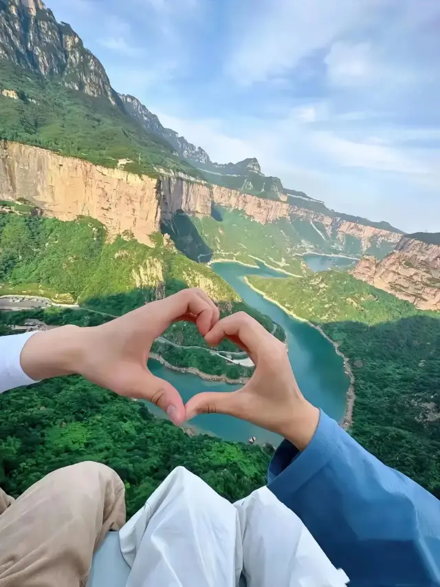 寶泉旅遊度假區！
寶泉一日遊。行程：