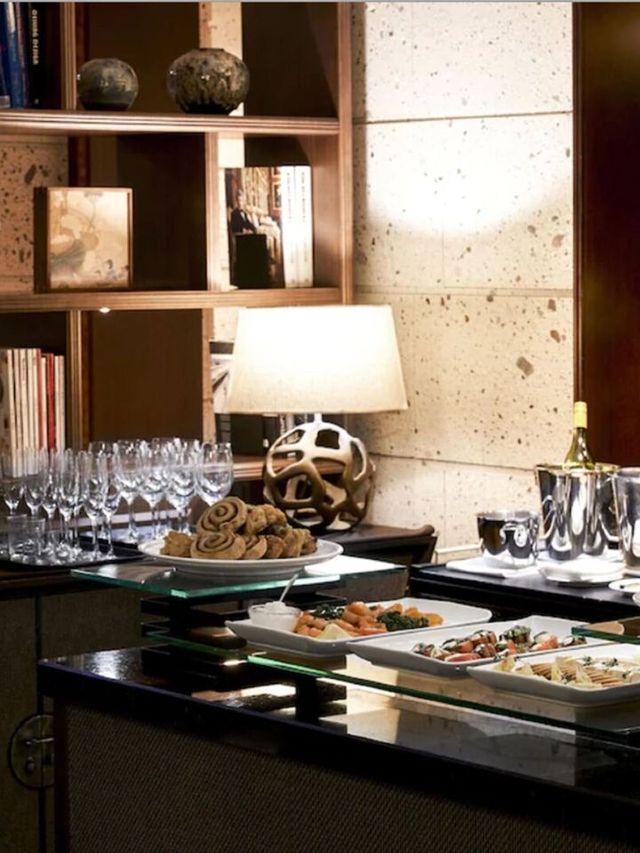🌟 Seoul Sojourn: A Royal Stay at Royal Hotel 🌟