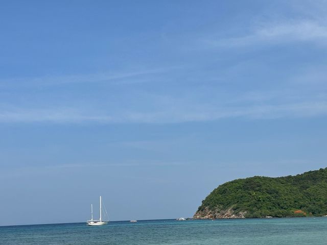 湄南|椰樹棕櫚海灘度假村，寧靜避風港。