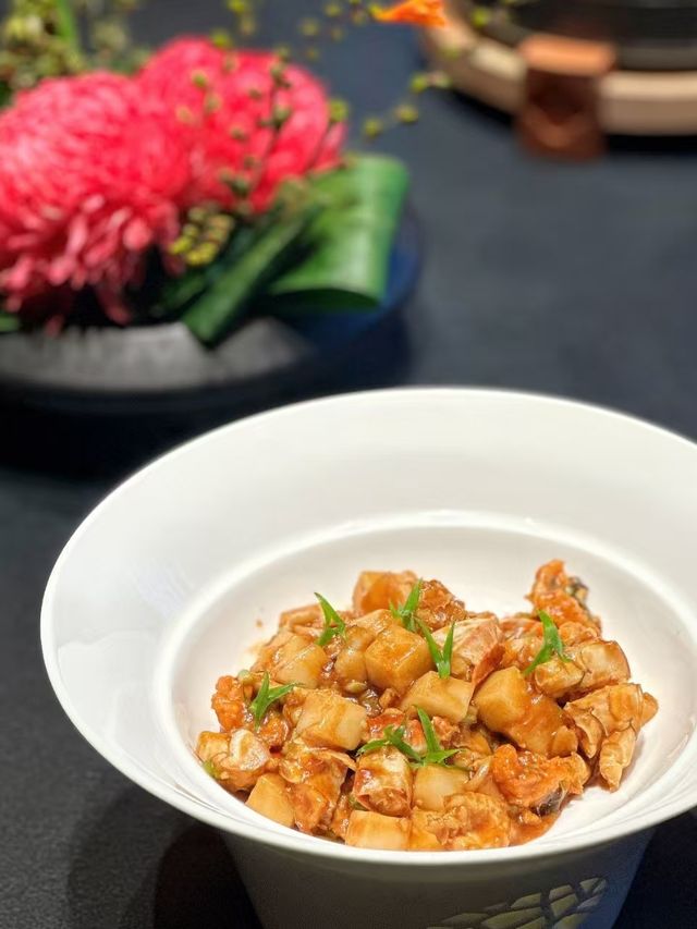 請客戶吃飯，客戶對龔禧太滿意了
