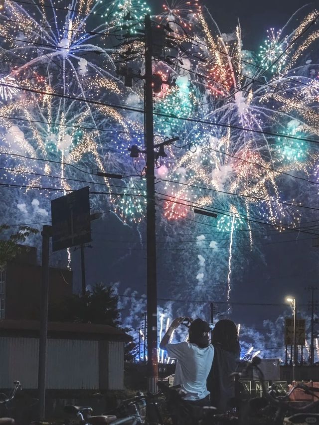 2025 日本最新花火大会時刻表！奔赴浪漫煙火🎇