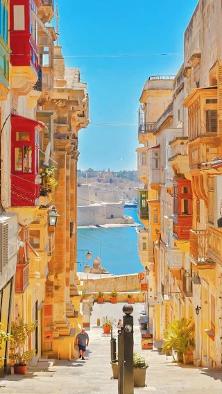 Southern France is beautiful, but Sicily and Malta have no rivals