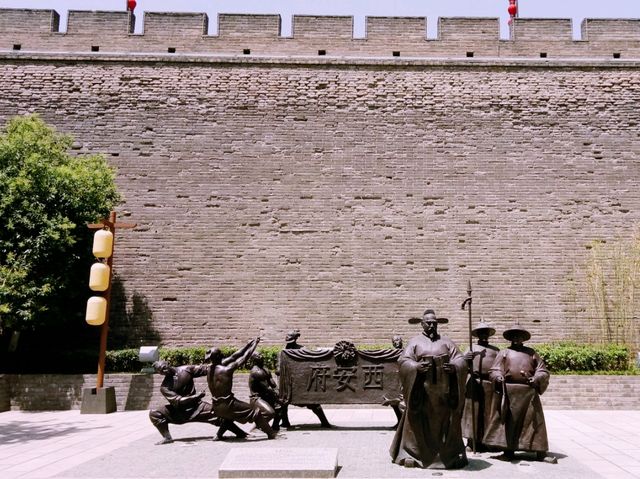 Xi'An City Wall Park: A Green Belt around The Heart of Ancient City Xi'An City Wall Park: A Green Belt around The Heart of Ancient City