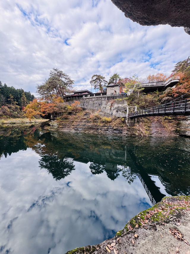 會津郡的夢幻美景——“塔之衡突（危崖塔）”