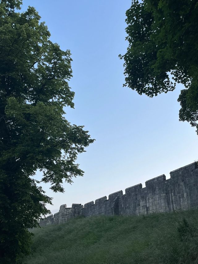 小長假英國遊老年人出行攻略必備